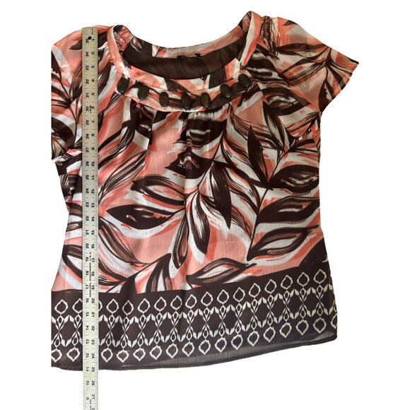 Women's Leaf Print Short Sleeve Top With Decorative Buttons, NO LABELS - Picture 6 of 7